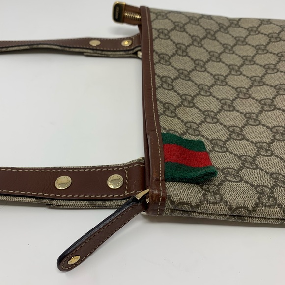 GUCCI Brown GG Supreme Loop Coated Canvas Messenger Small Crossbody Bag - Picture 6 of 15
